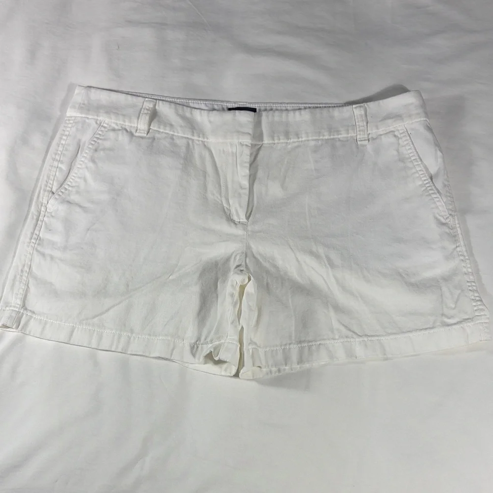 J. Crew womens white basic flat front 5" inseam Bermuda shorts - size 14 - Picture 2 of 10